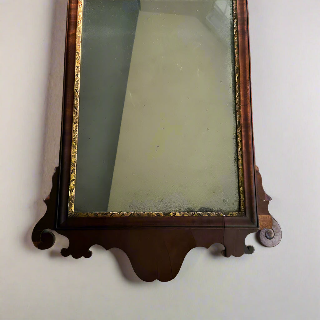 Early 19th Century Federal-Chippendale Style Wall Mirror with Mahogany Veneer and Gilt Details