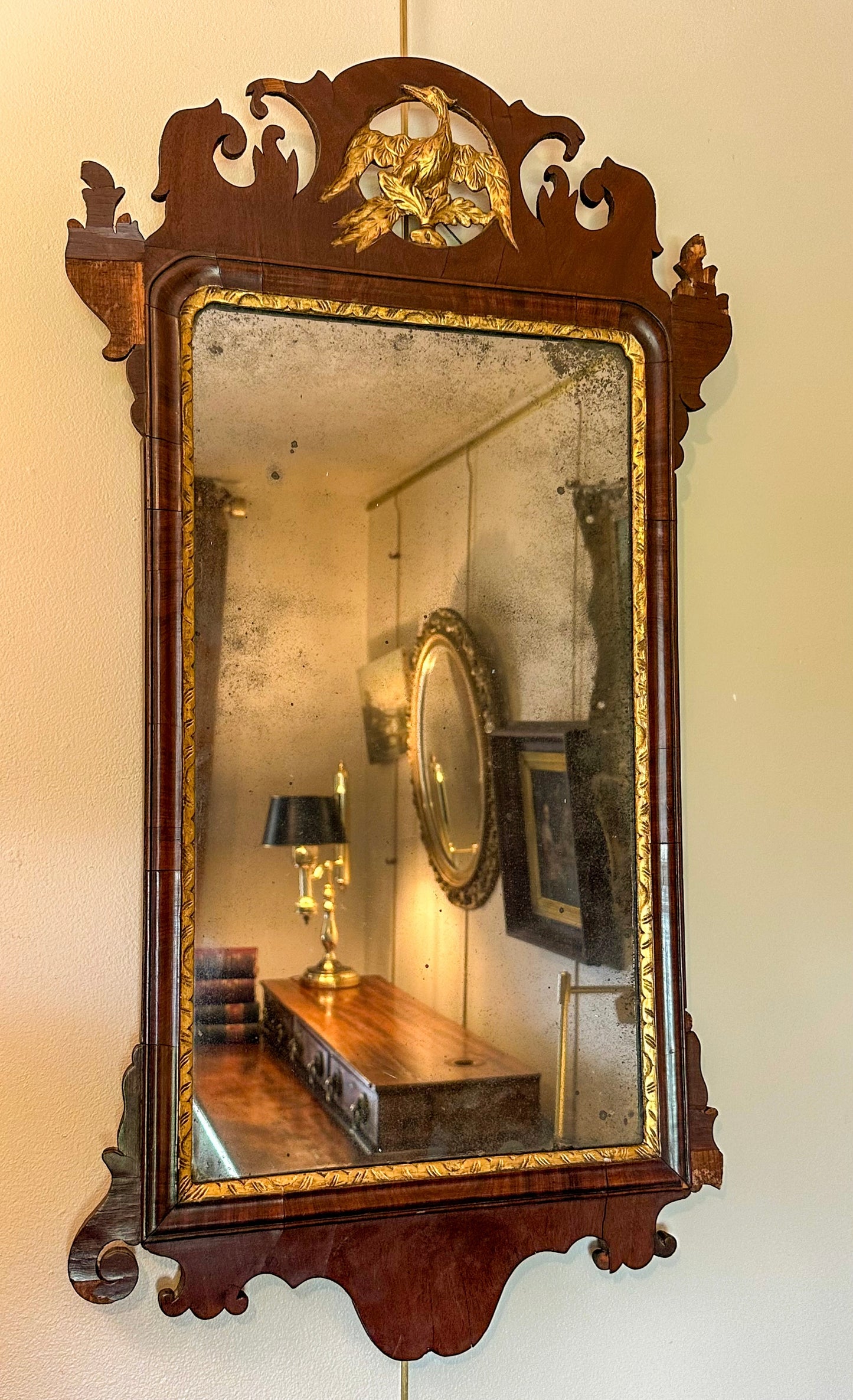 Early 19th Century Federal-Chippendale Style Wall Mirror with Mahogany Veneer and Gilt Details