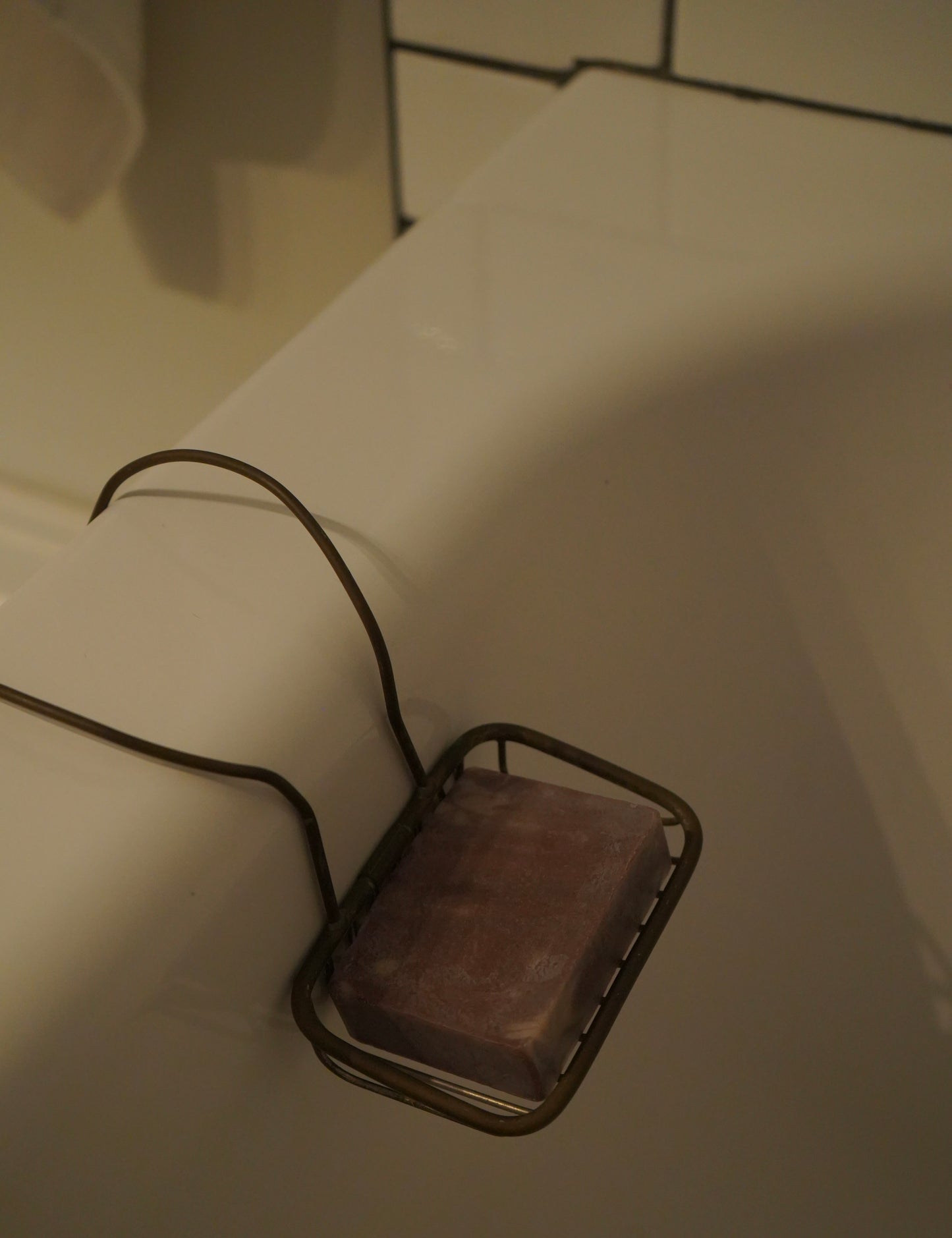 Late Victorian Brass Tub-Mounted Soap Basket