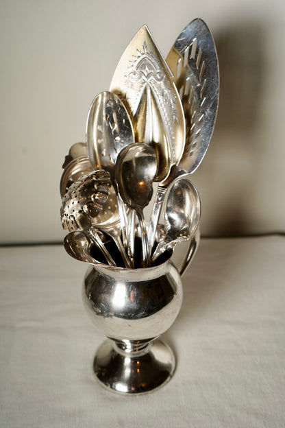 World Tableware 285 Stainless Steel Teaspoon