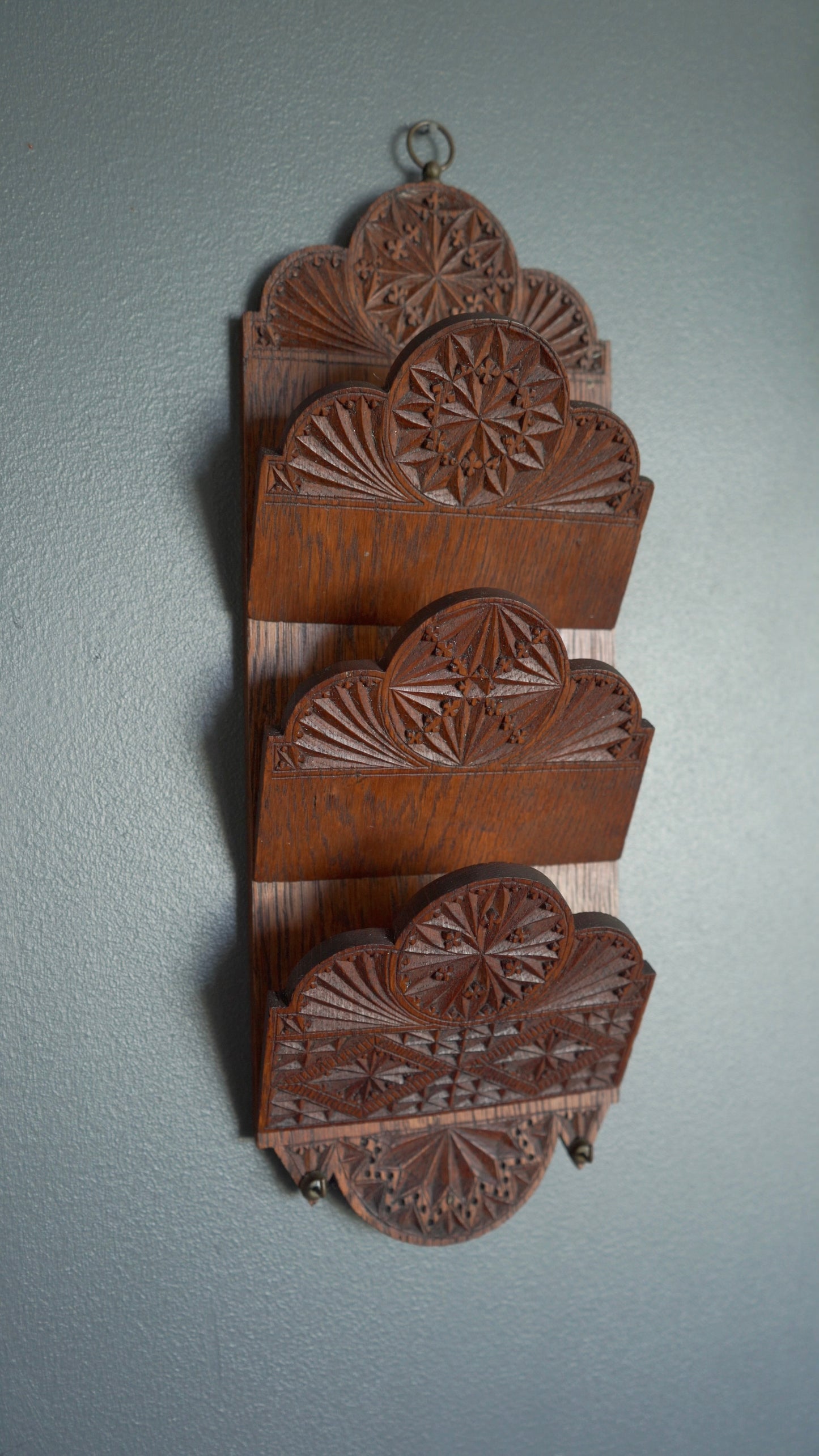 Antique Hand-Carved Oak Letter Rack with Key Hooks | Arts & Crafts Folk Carving c.1880–1910