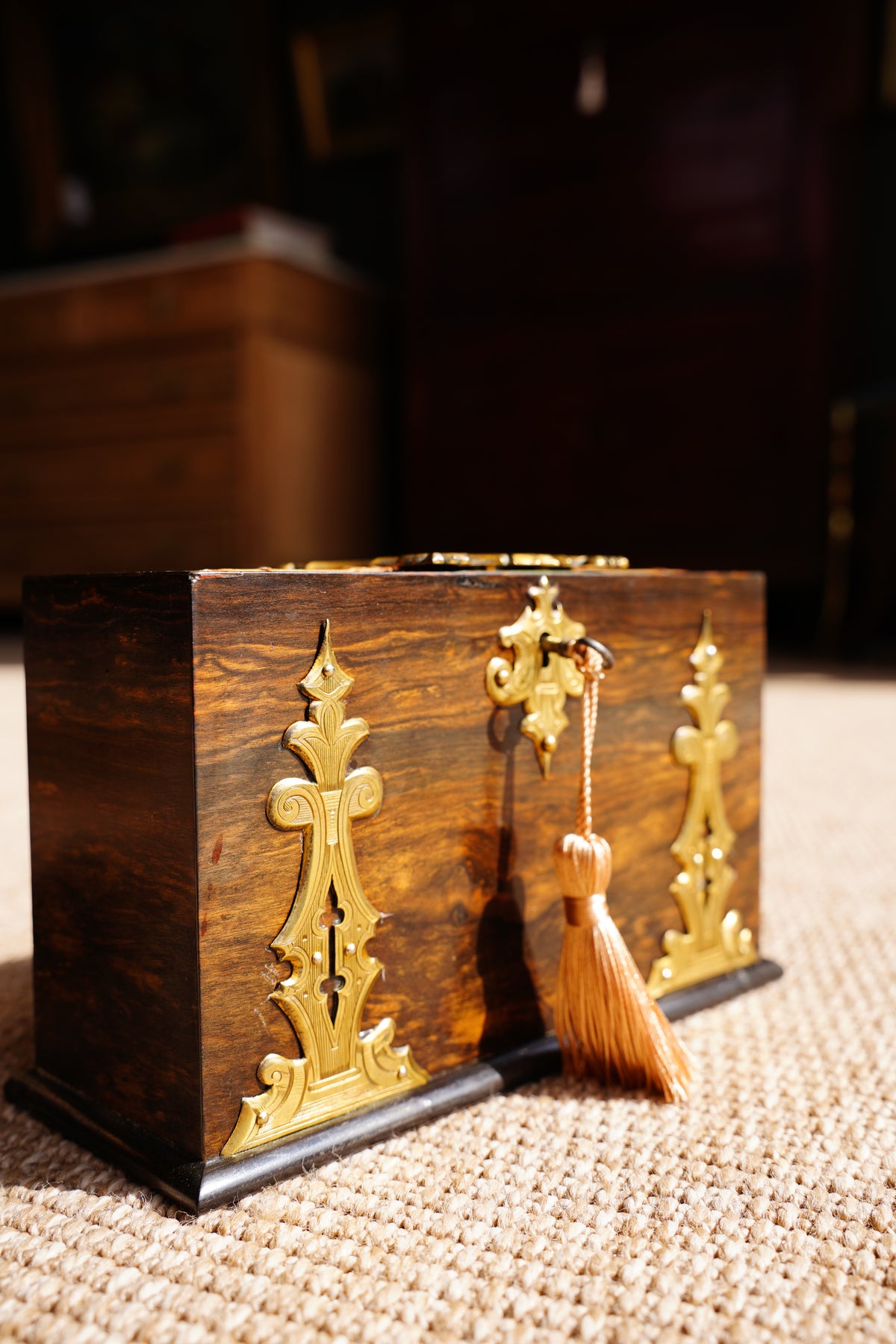 Antique Rosewood Spring Opening Stationery Box