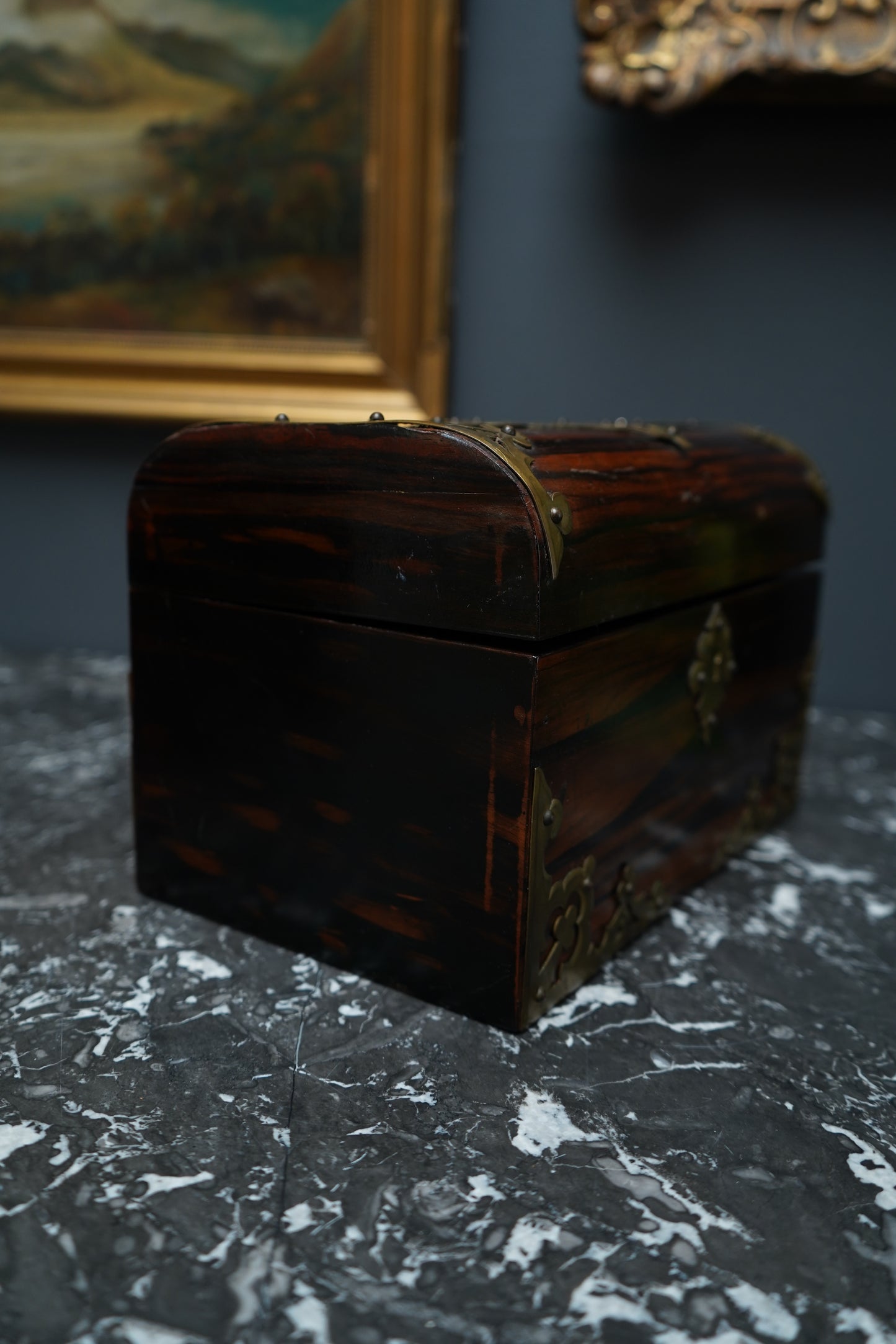 Antique Georgian Rosewood Domed Tea Caddy with Brass Mounts, Circa 1820-1830