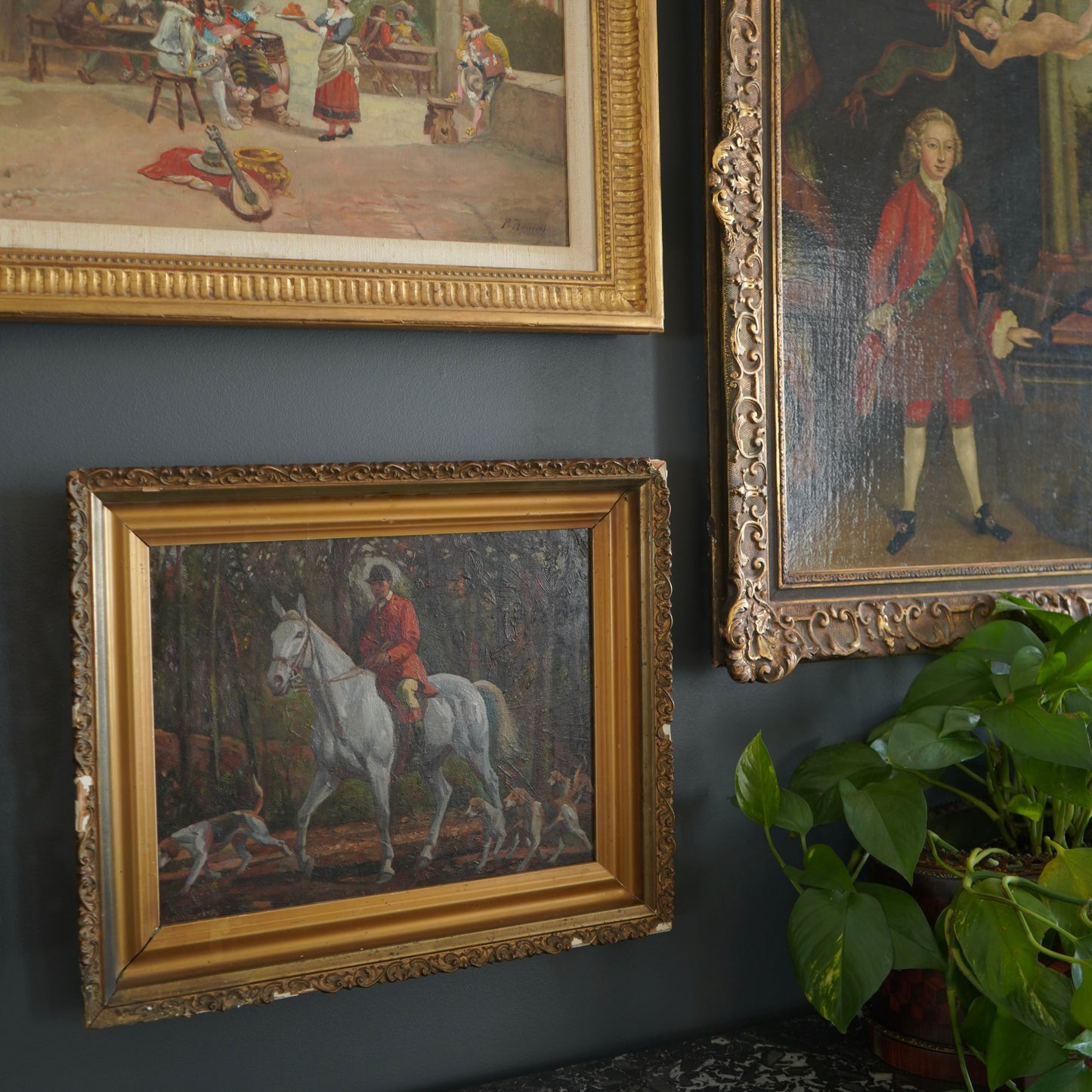 “Fox Hunt” Original British Sporting Art by Geoffrey Mortimer (1895–1986) – Mid 20th-Century British Equestrian Oil Painting in Antique Gilt Frame