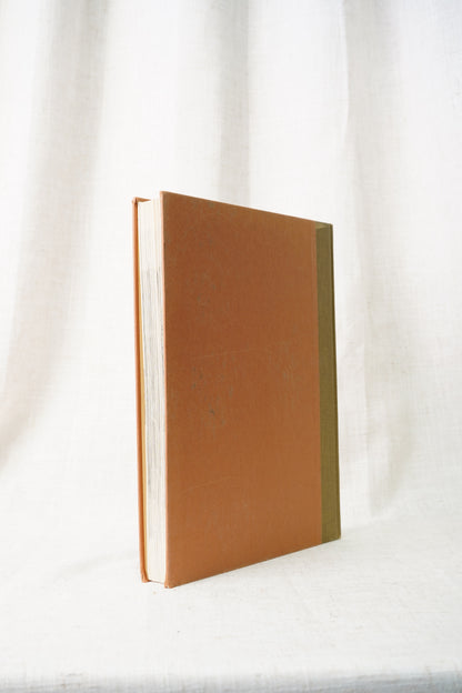 Vintage Living with Antiques Coffee Table Book